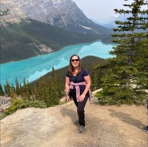 Meet your Posher, Andrea